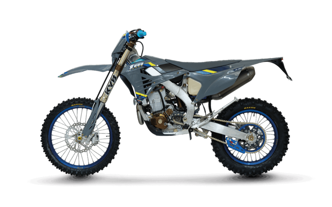 Silnik Pojemność 249.3 cm3 Średnica cylindra 66.4 mm Skok 72 mm Skrzynia biegów 6 biegów Sprzęgło Wielotarczowe w kąpieli olejowej Rozruch STANDARD: Elettrico OPTIONAL: A pedale Wtrysk TM Moto Sterownik eMoticom